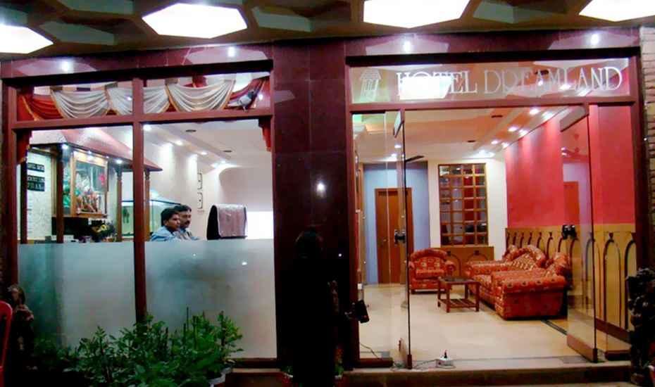 Hotel Dream Land Phulabāni Extérieur photo